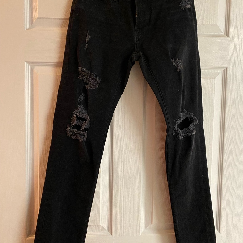 Men's Black Distressed Jeans